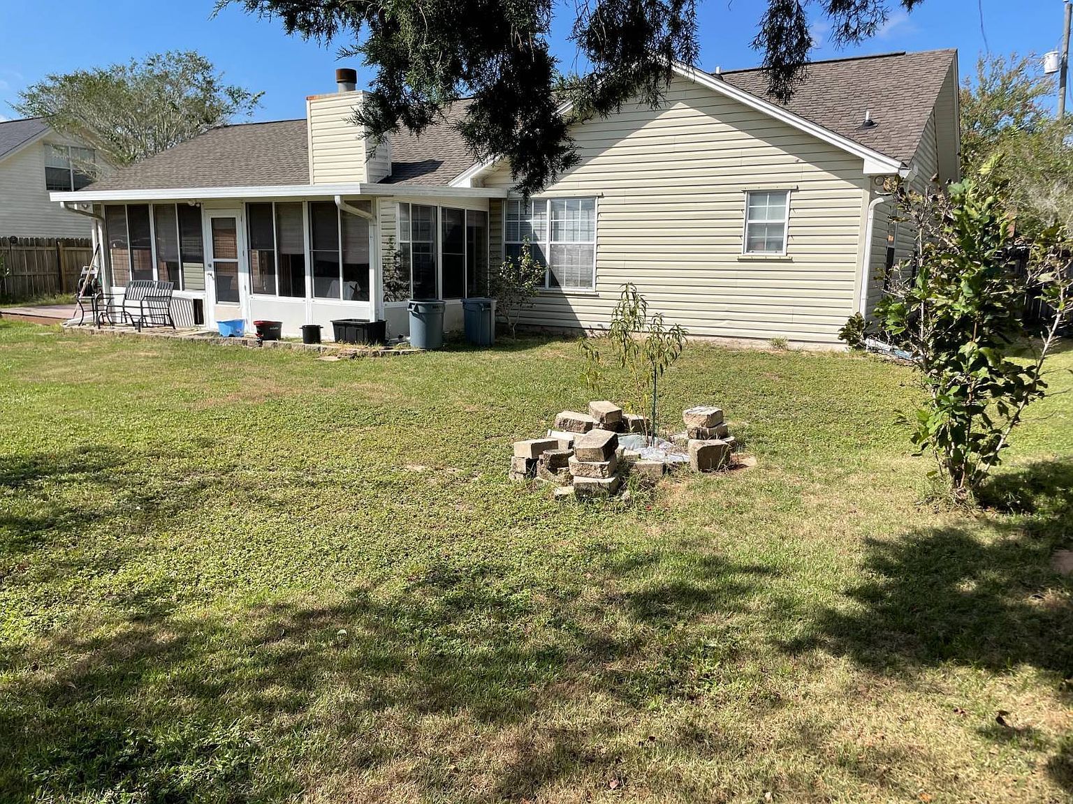 16 Holly Rd Crestview, FL 32539 | Single Family