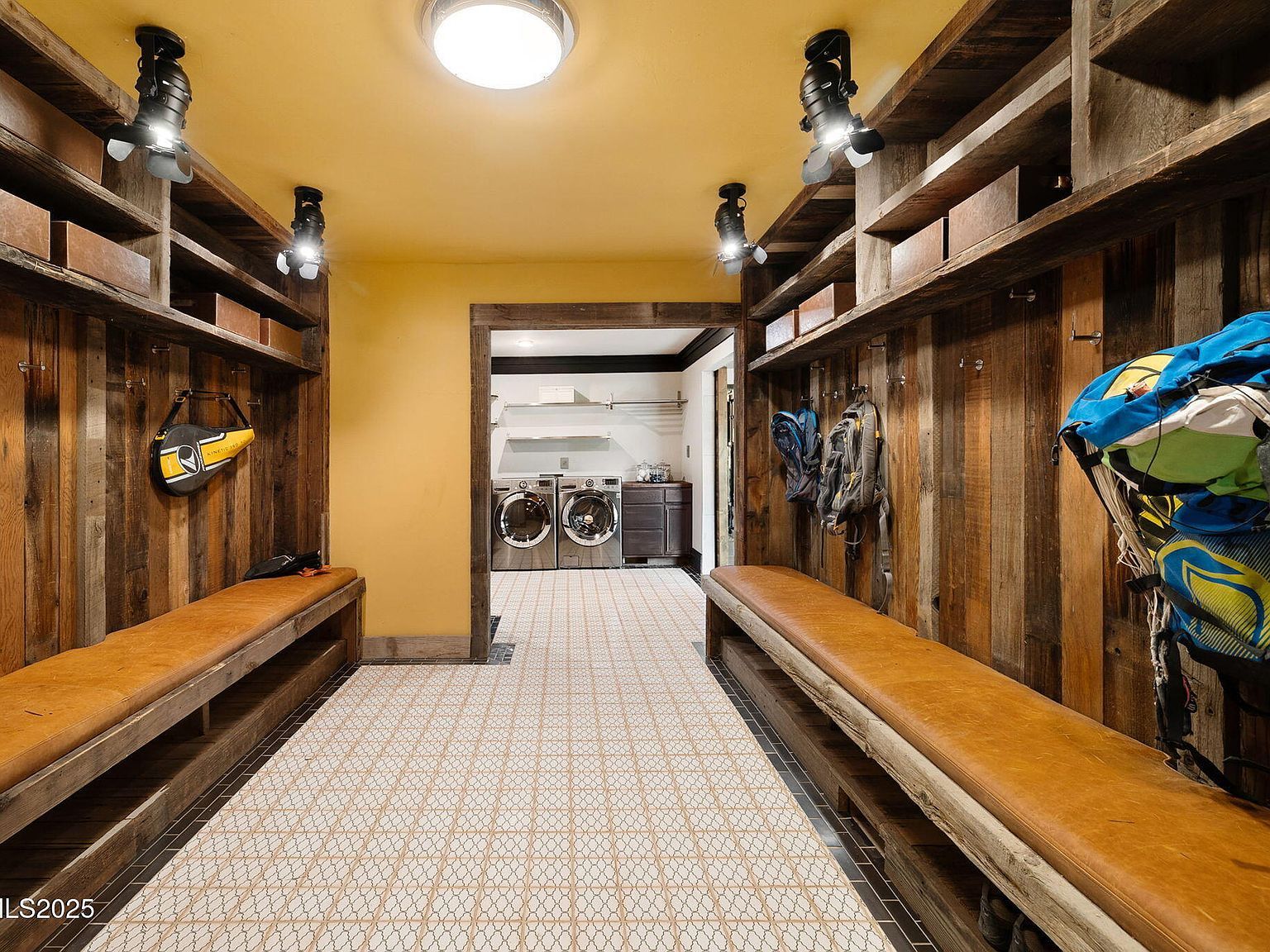 1825 Manzanita Cir Reno, NV 89509 | Single Family