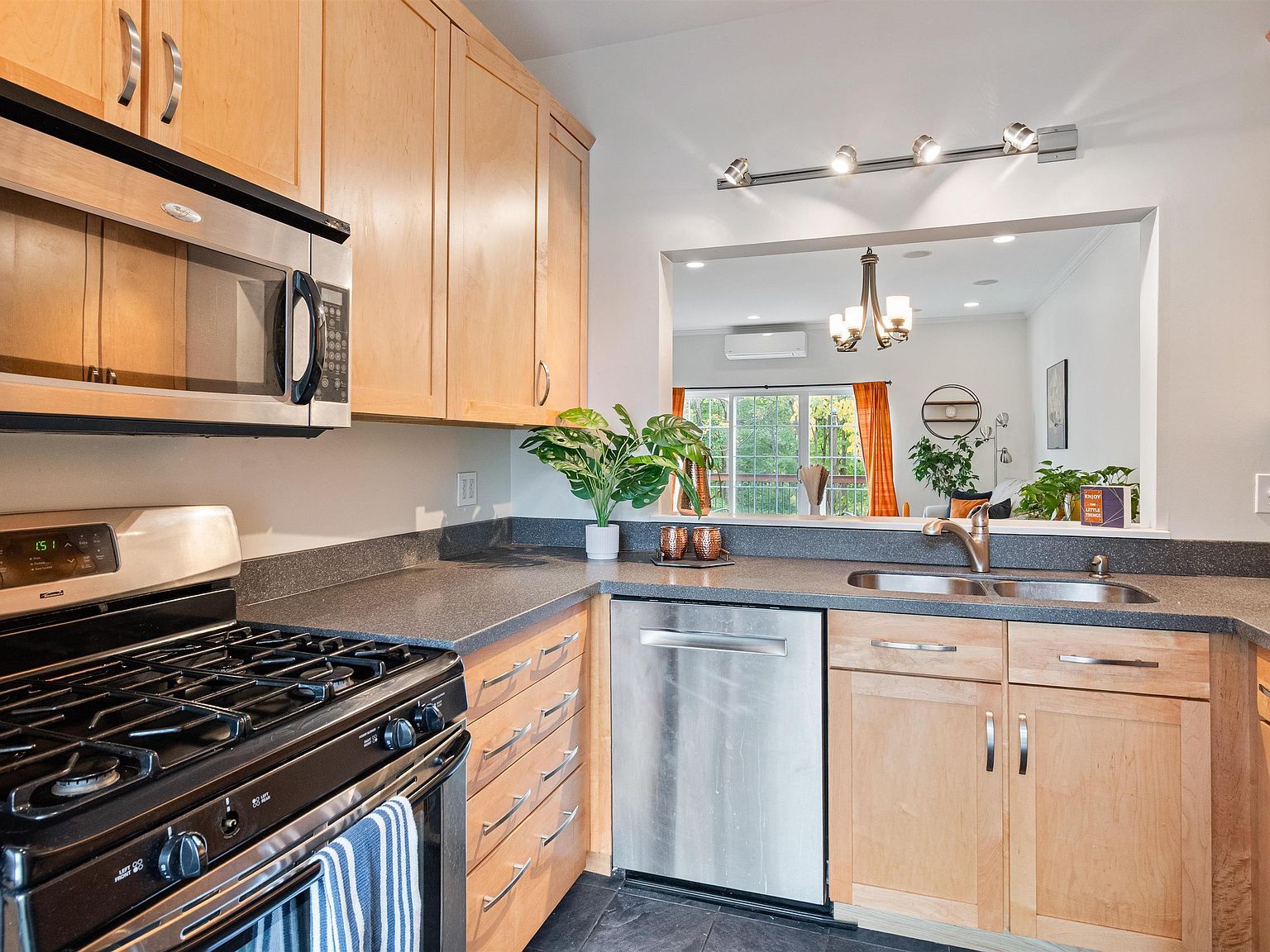 602 North Ave APT 8 Burlington, VT 05401 | New build