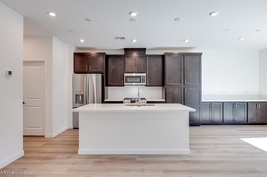 11905 Angle Cliff Ave Las Vegas, NV 89138  | New build