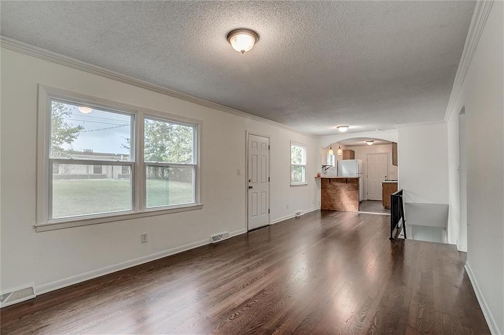 518 N 82nd St Kansas City, KS 66112  | Single Family