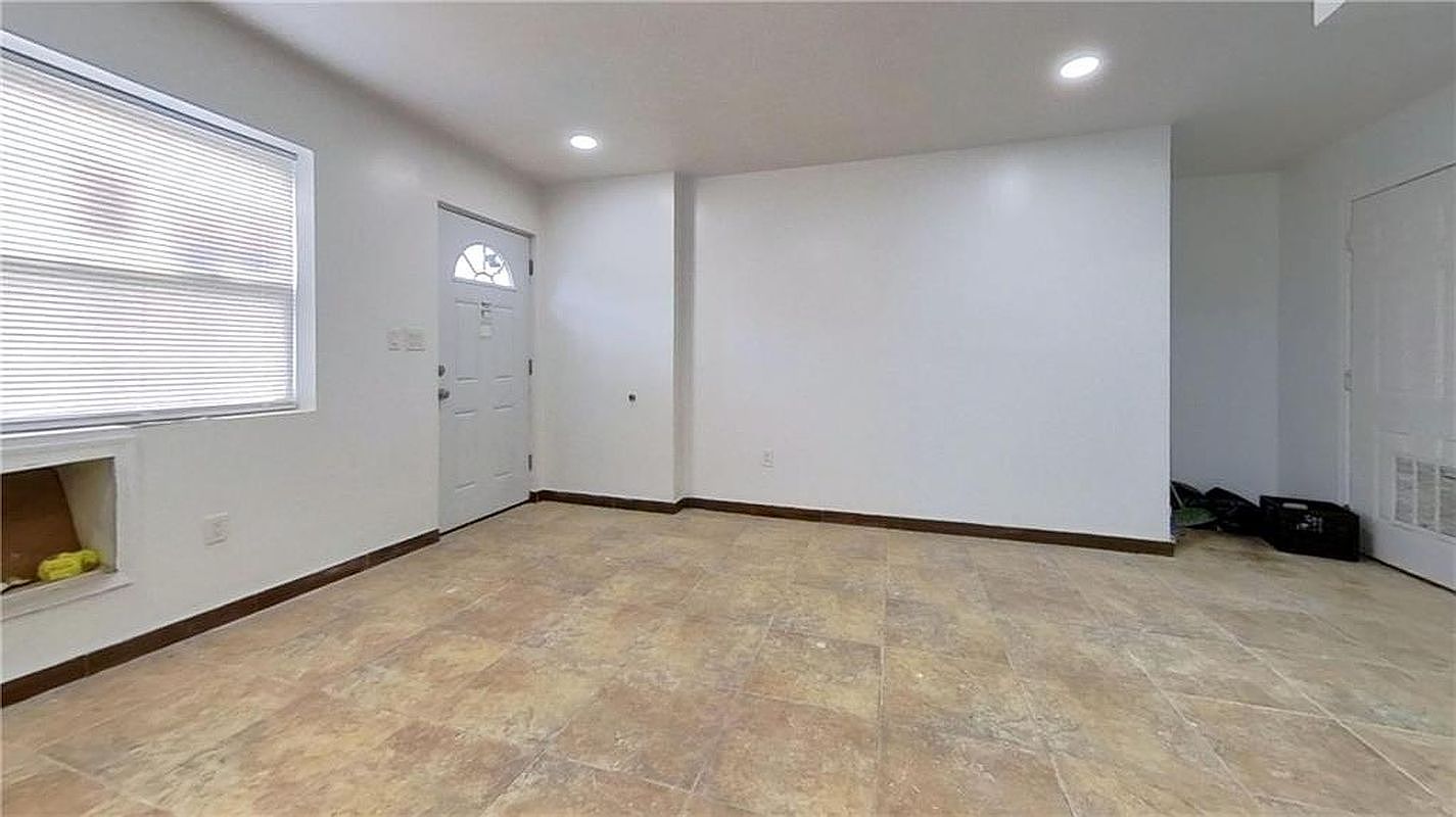 2409 Brookhaven Ave Far Rockaway, NY 11691 | Multi Family