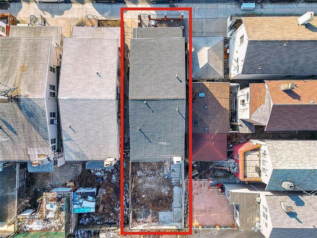 3013 Brighton 5 St Brooklyn, NY 11235 | Single Family