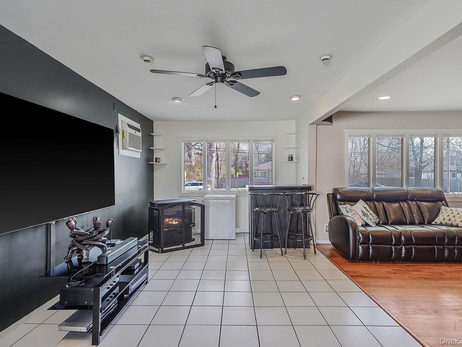 8 Sunset Ave Wheatley Heights, NY 11798  | Single Family