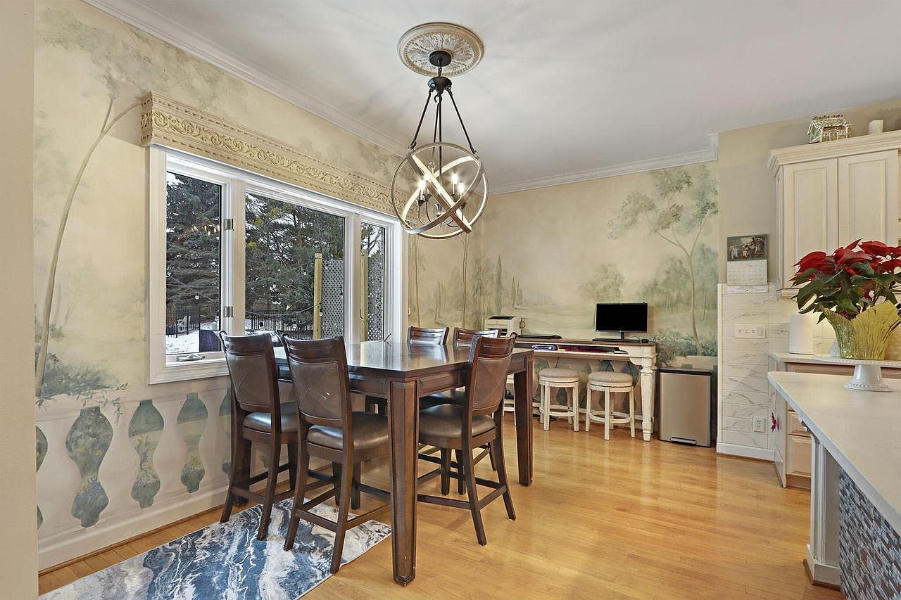 3223 13th Pl Kenosha, WI 53144  | Single Family