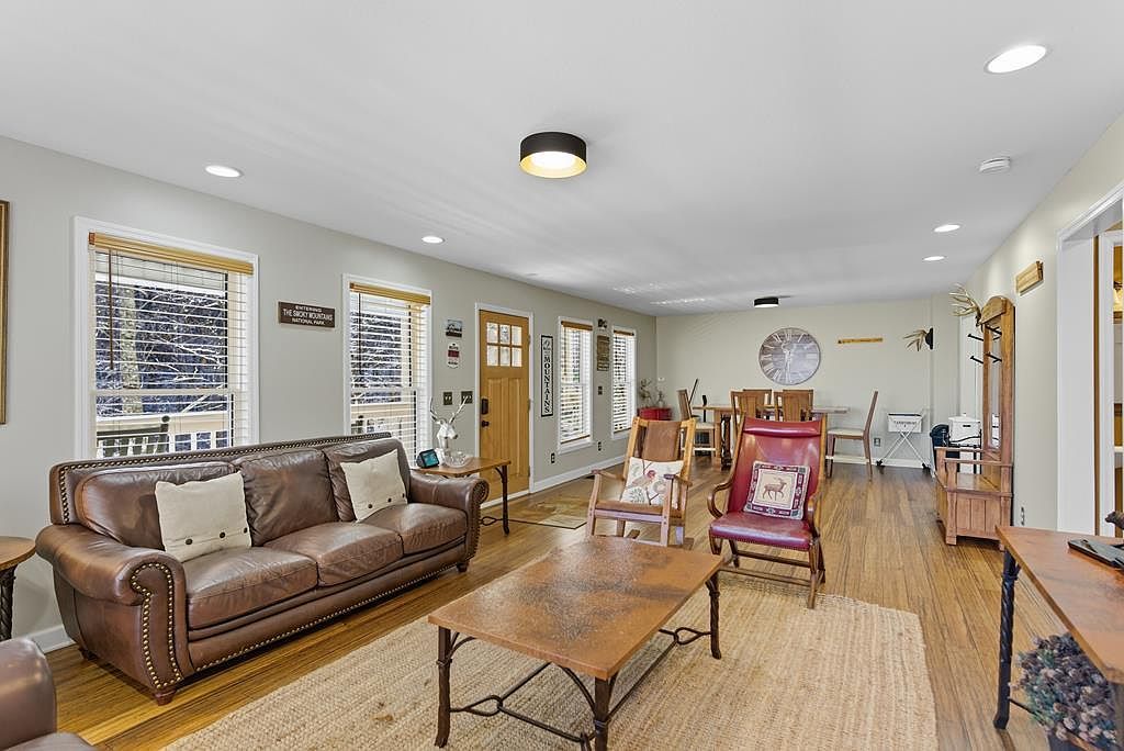 1110 Ski Mountain Rd Gatlinburg, TN 37738 | Single Family