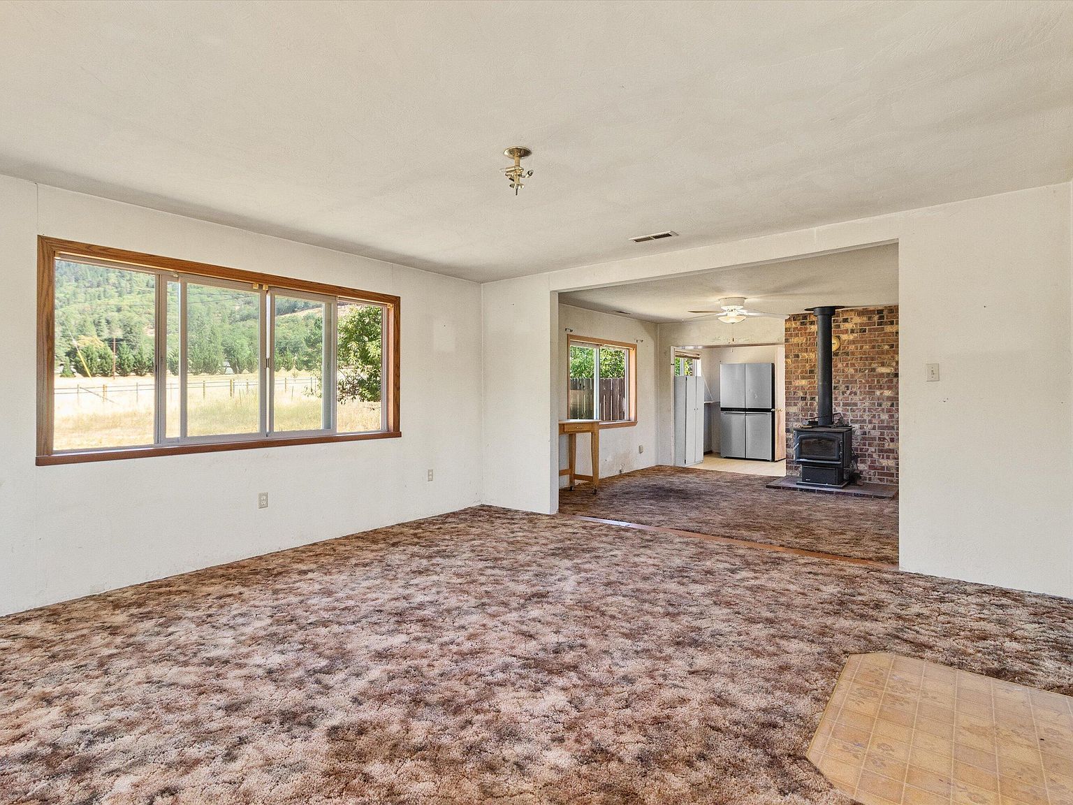 557 W Jones Creek Rd Grants Pass, OR 97526  | Single Family