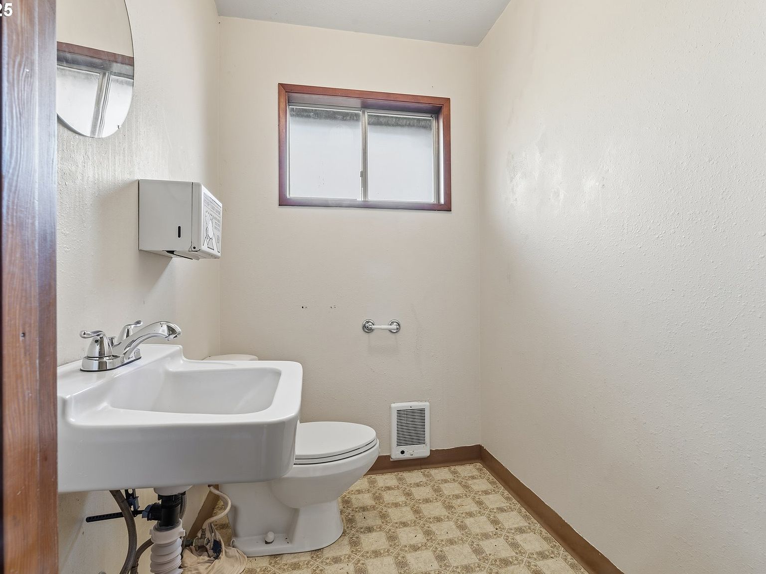 4201 Barrett Dr Hood River, OR 97031  | Single Family