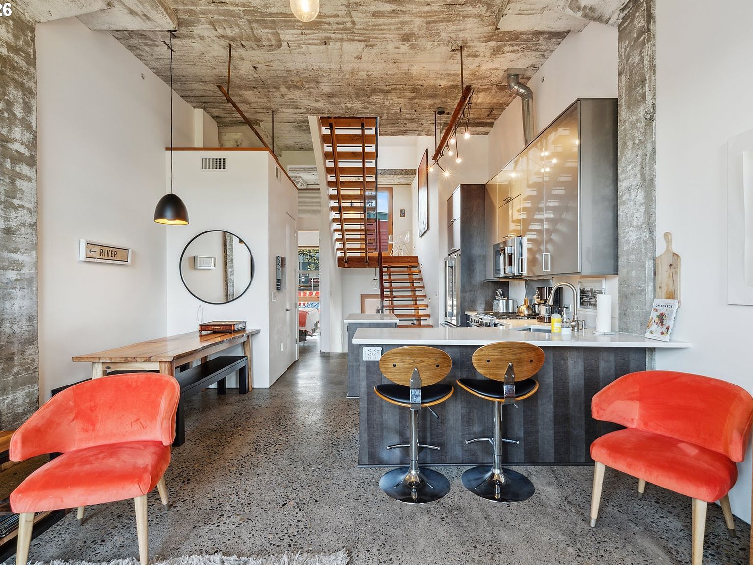 306 Columbia St Hood River, OR 97031  | New build