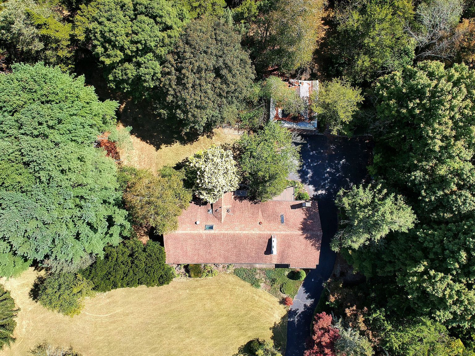 420 Boston Post Rd East Lyme, CT 06333 | Single Family