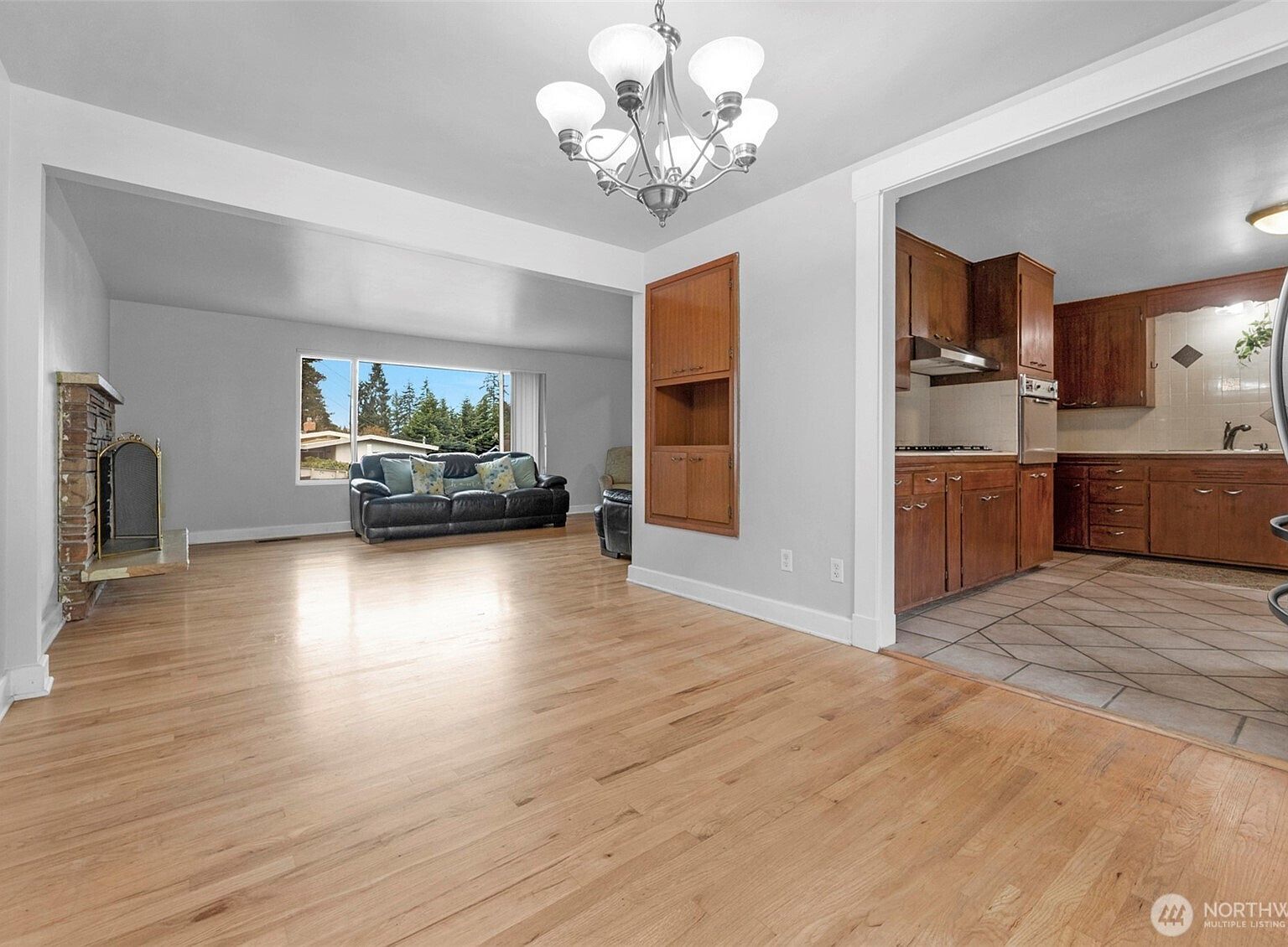 146 NE 165th St Shoreline, WA 98155 | Single Family