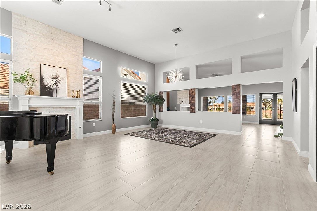 2900 Crown Ridge Dr Las Vegas, NV 89134 | Single Family