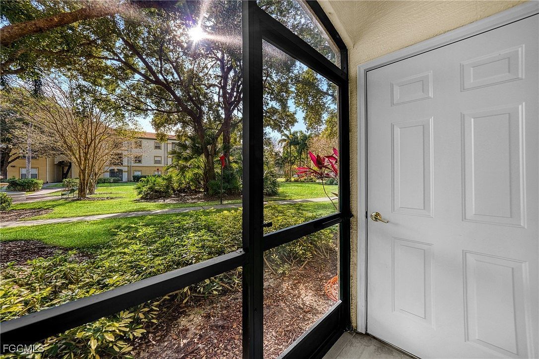 11521 Villa Grand APT 913 Fort Myers, FL 33913  | Condominium