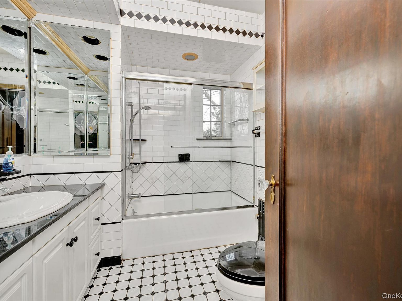 16404 33rd Ave Flushing, NY 11358  | Multi Family