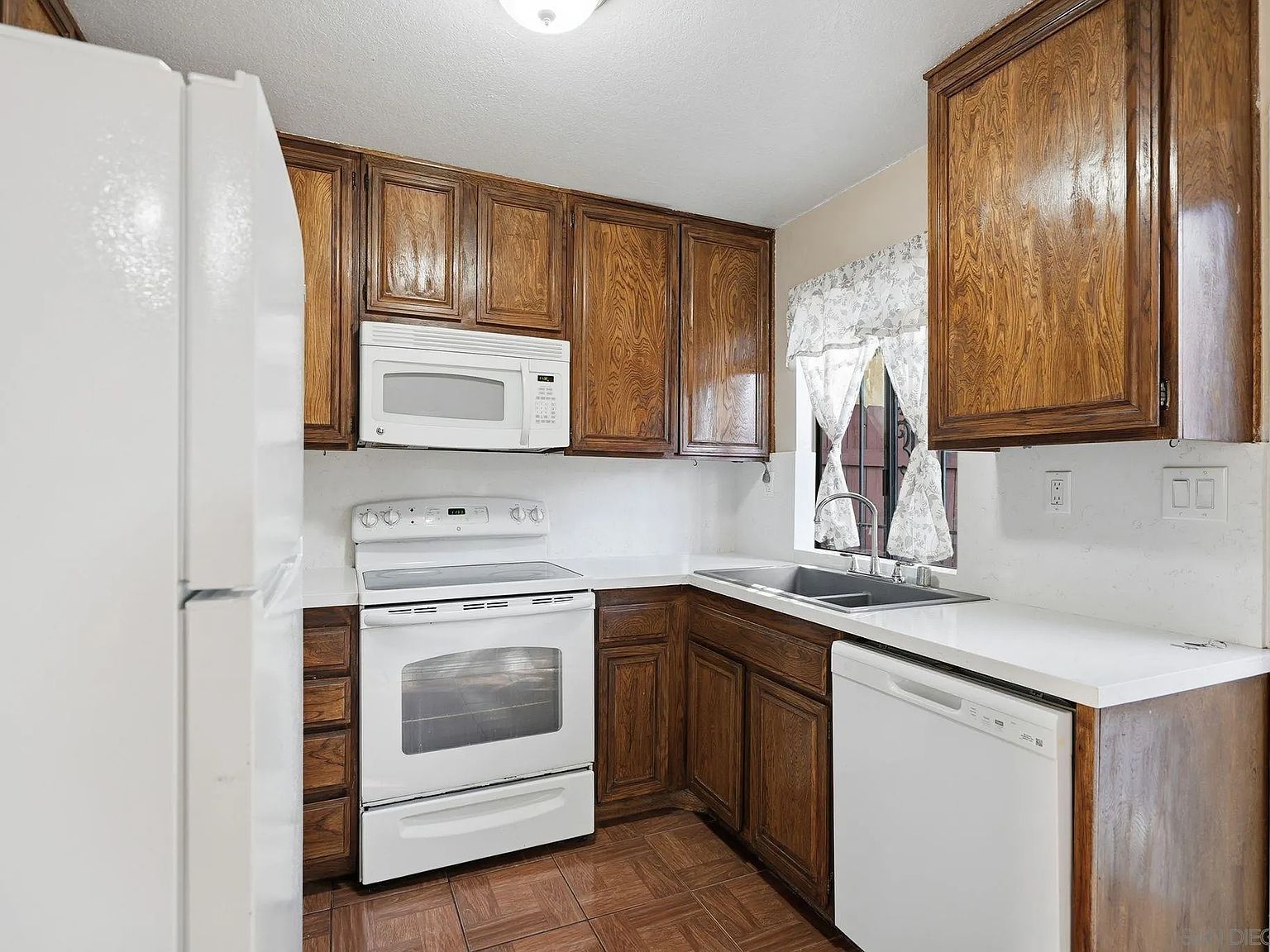 606 S Mollison Ave UNIT A El Cajon, CA 92020  | New build