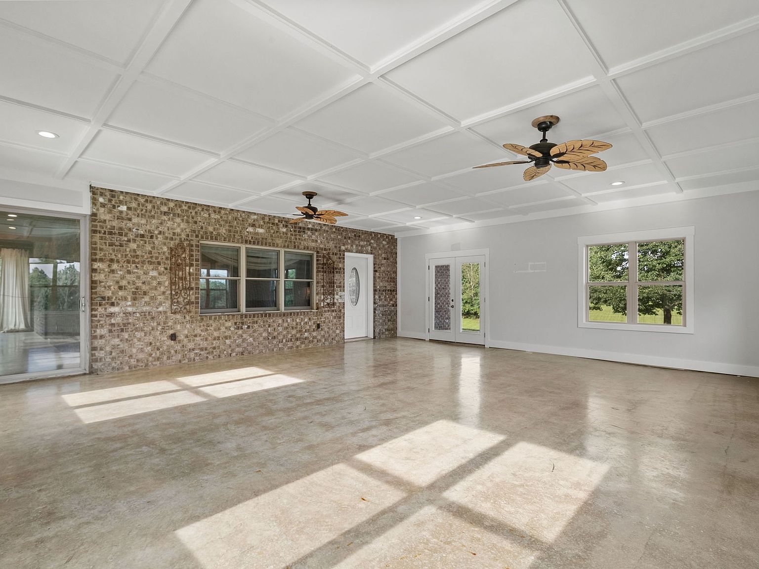 1012 Spring Creek Rd Chapmansboro, TN 37035  | Single Family