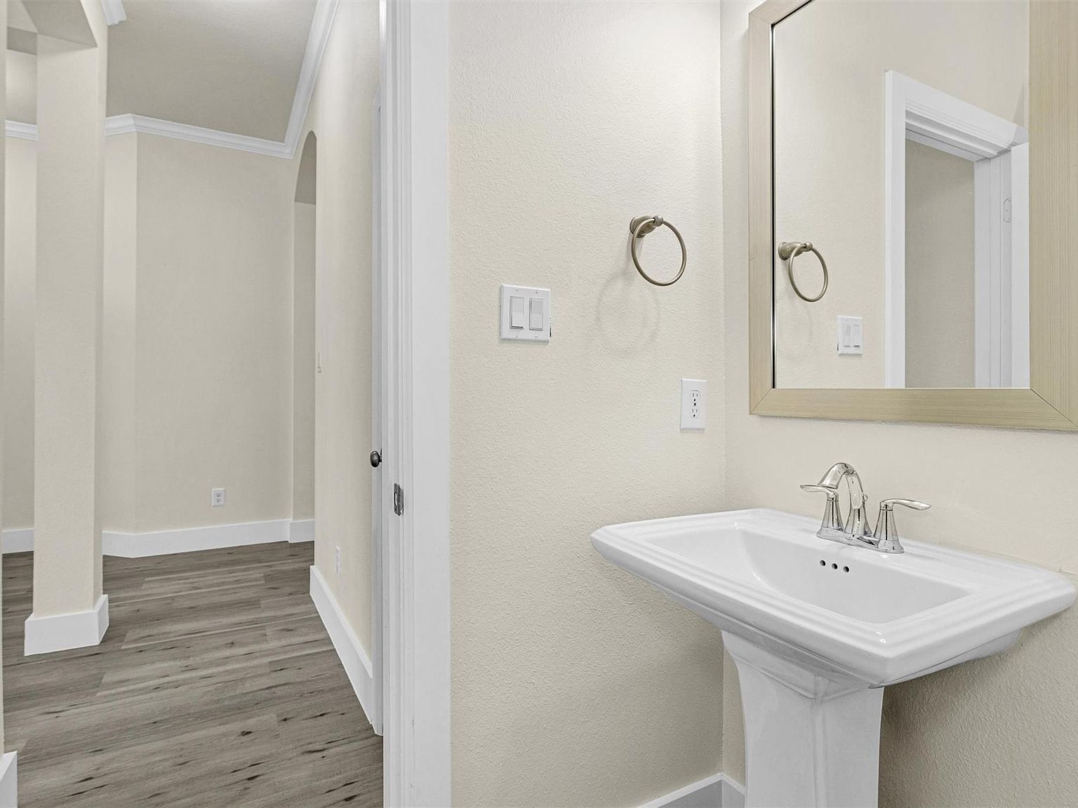 141 Saddle Dr Houston, TX 77065  | Single Family