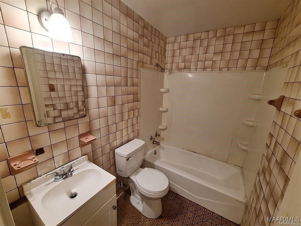 1102 Jameswood Ct Montgomery, AL 36109  | Single Family