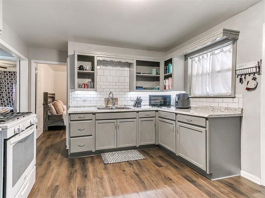 927 E Symmes St Norman, OK 73071  | Single Family