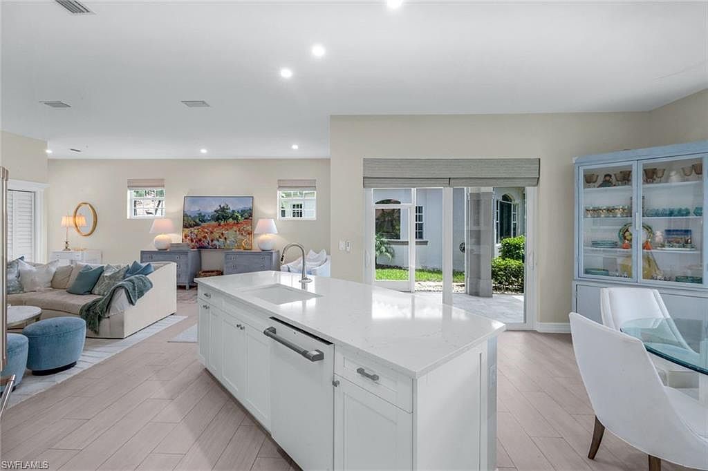 9172 Las Maderas Dr Bonita Springs, FL 34135  | Condominium