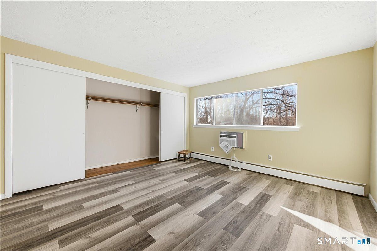 107 Woodland Dr APT B Uncasville, CT 06382 | Condominium