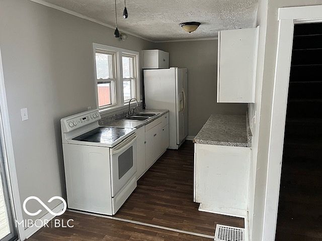 2114 Poplar St Anderson, IN 46012  | Single Family