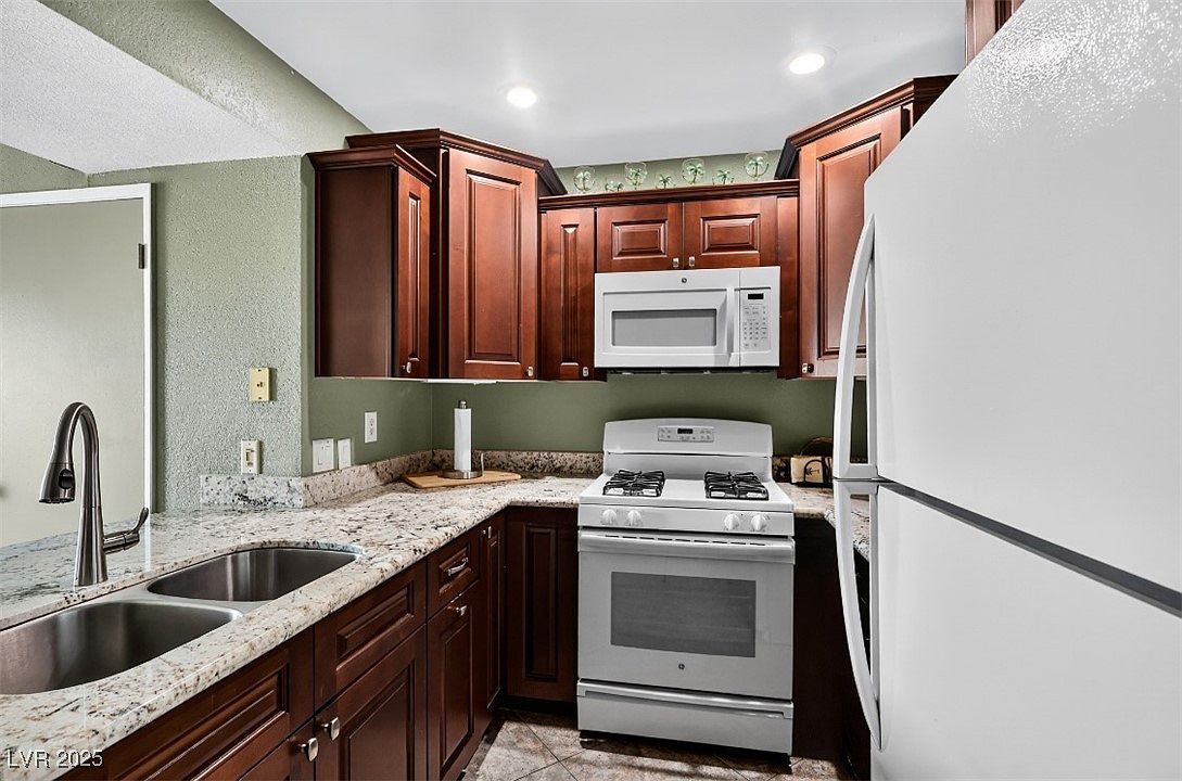 3830 Desert Marina Dr APT 170 Laughlin, NV 89029 | Condominium