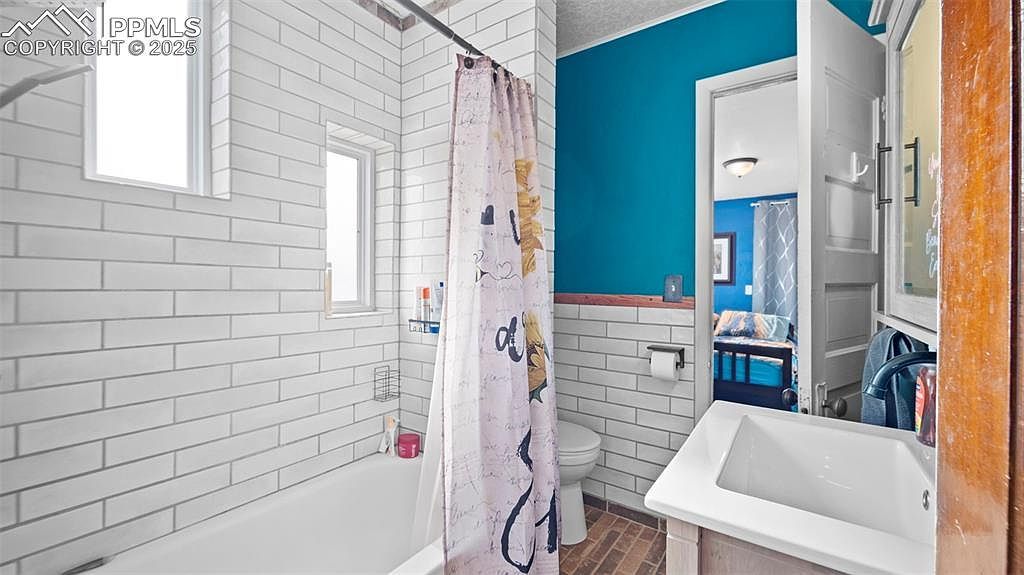 1935 County Road 75 Fleming, CO 80728 | Single Family