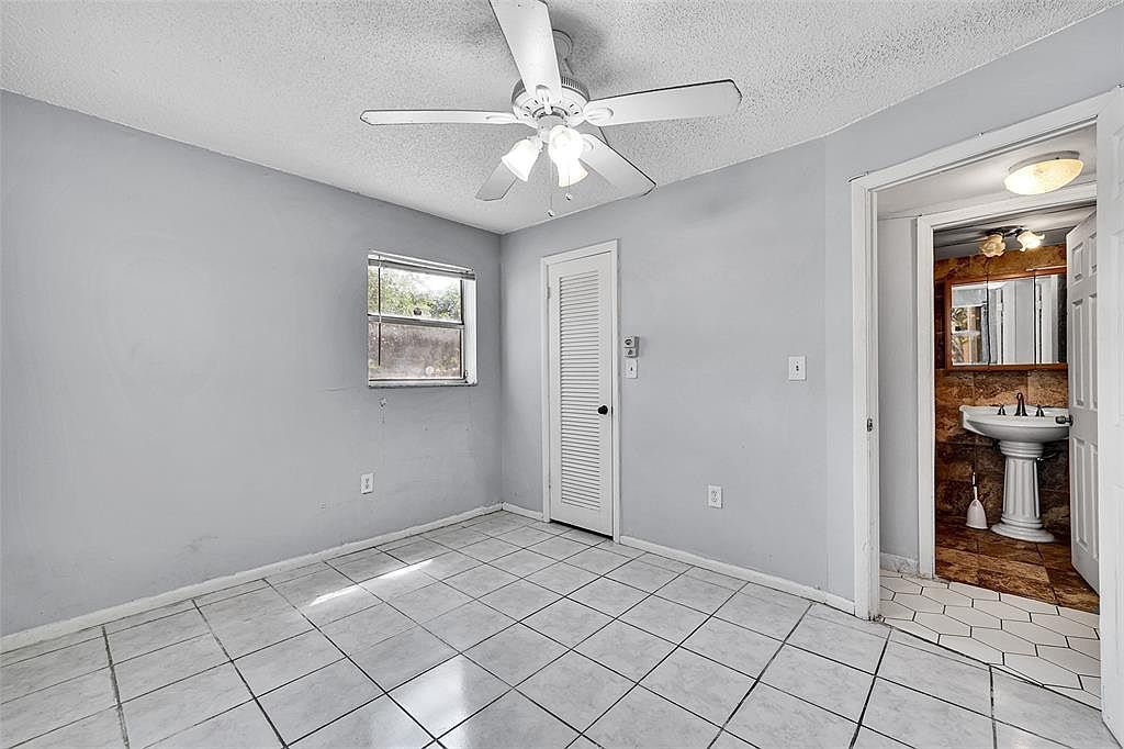 2901 Sunrise Lakes Dr #101 Fort Lauderdale, FL 33322  | Condominium