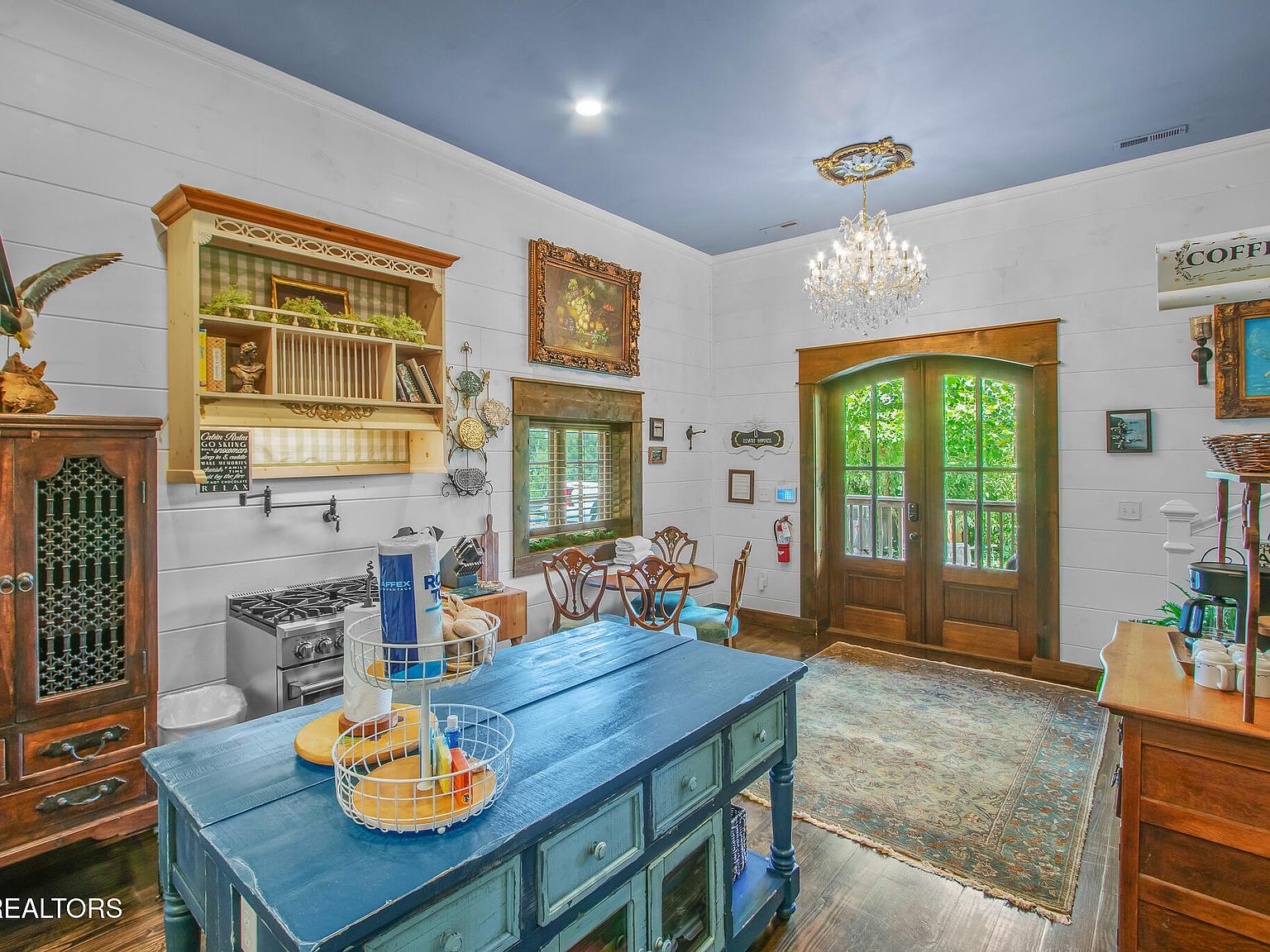 225 Chimney Tops Way Gatlinburg, TN 37738 | Single Family