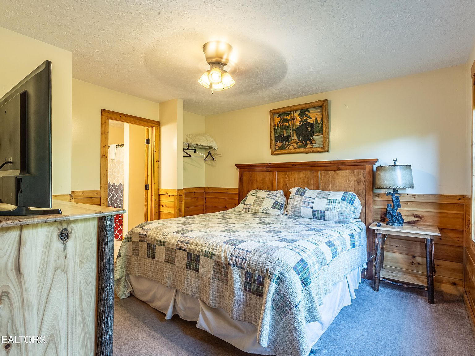 960 High Mountain Way Gatlinburg, TN 37738  | Single Family