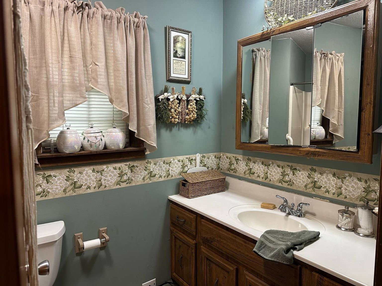 205 Finley Dr Lenoir City, TN 37771  | Single Family