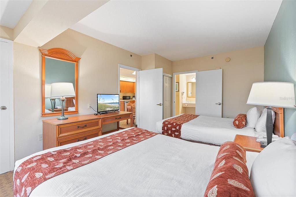 7601 Canada Ave Orlando, FL 32819  | Condominium