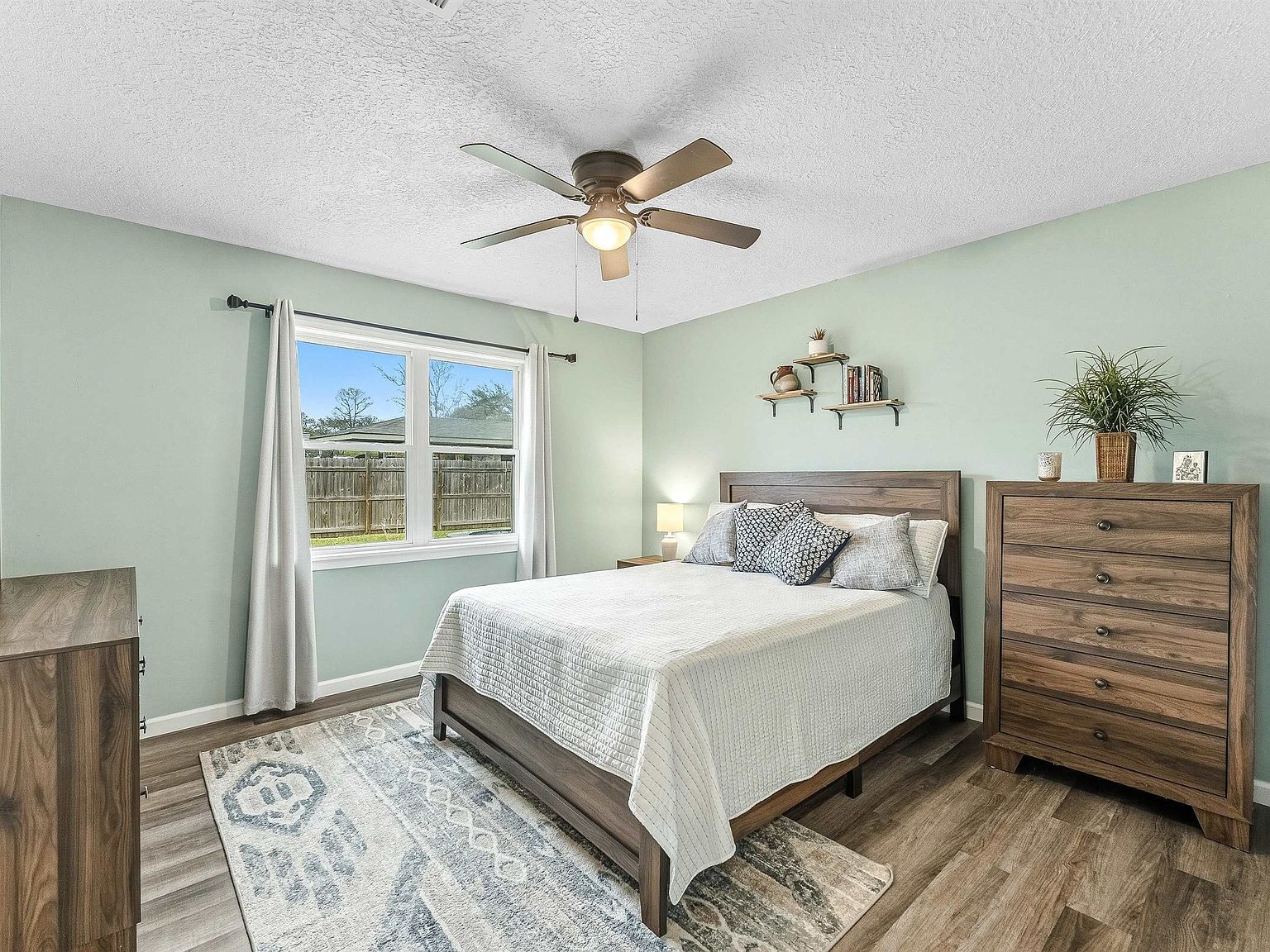 201 Crestwood St Lake Charles, LA 70605  | Single Family