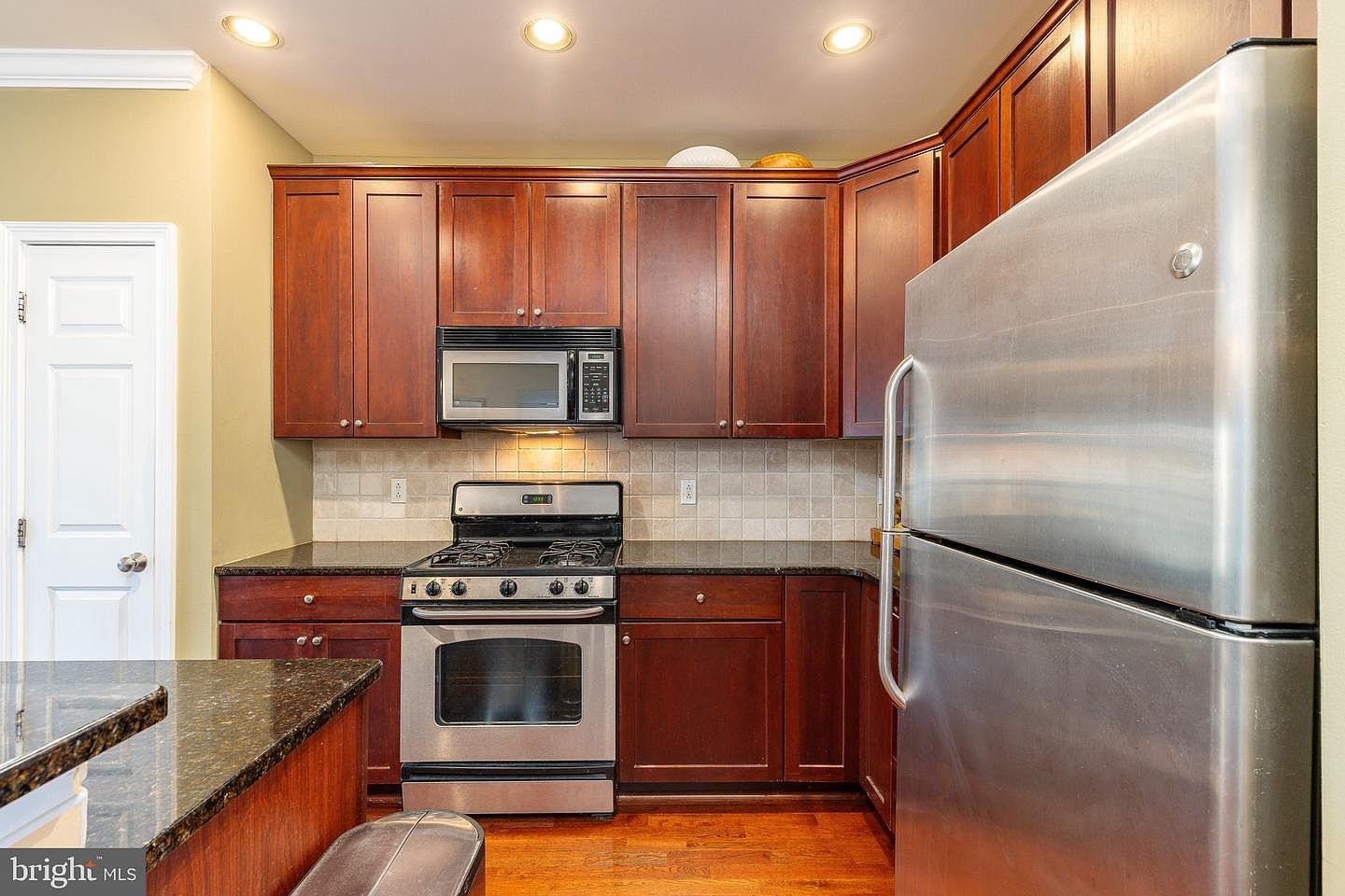 500 Admirals Way APT 214 Philadelphia, PA 19146  | Condominium