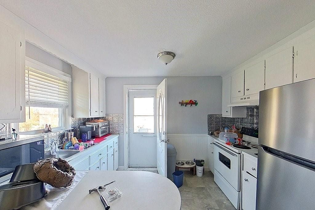 19 Flint Corn Rd Portsmouth, RI 02871 | Single Family