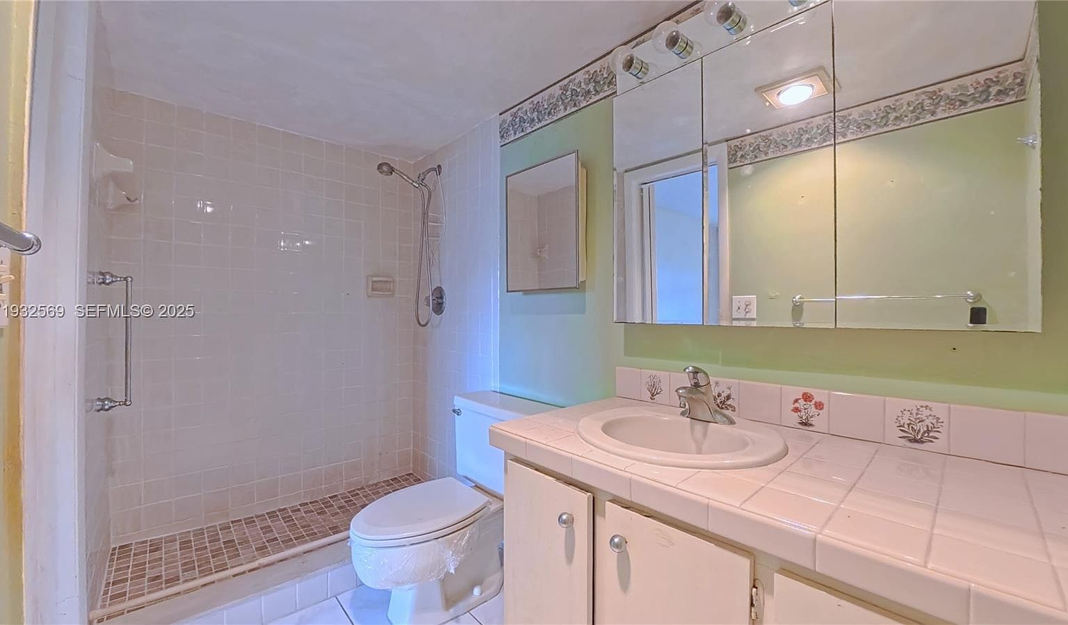 111 SE 3rd Ave APT 502 Dania, FL 33004  | Condominium