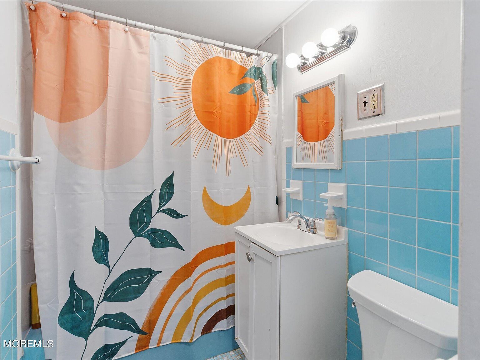 19 Weamaconk Dr Englishtown, NJ 07726  | Single Family