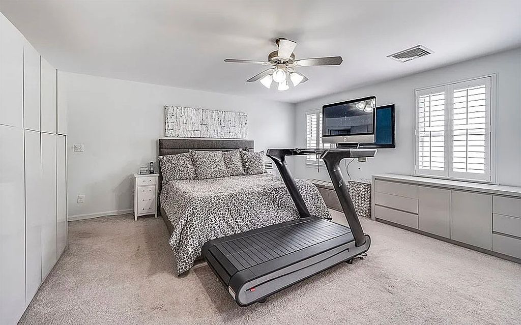 396 Dedham St Newton, MA 02459  | Single Family