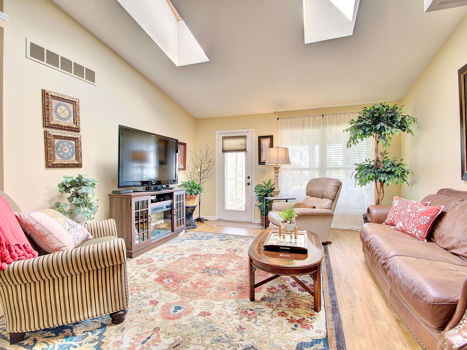 8465 Bridle Ct Florence, KY 41042  | New build