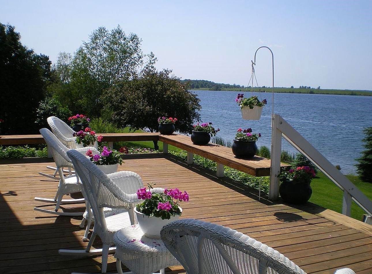 75 Saint Lawrence Ave Waddington, NY 13694  | Single Family