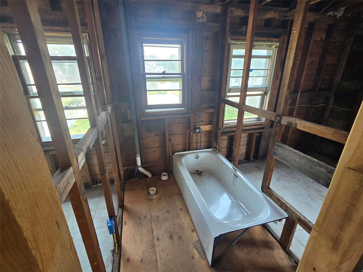 31 Union Ave Patchogue, NY 11772  | Single Family