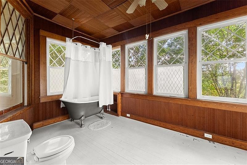 2140 N Broad St Commerce, GA 30529 | Single Family