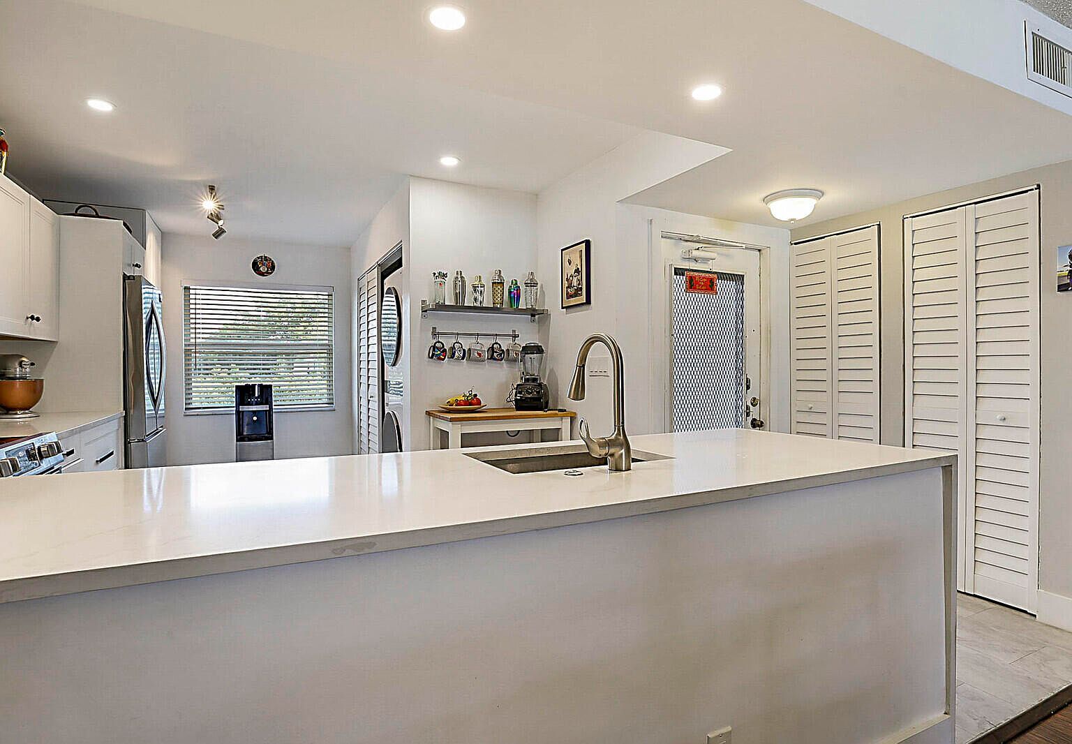 14873 Cumberland Dr #2020 Delray Beach, FL 33446 | Condominium