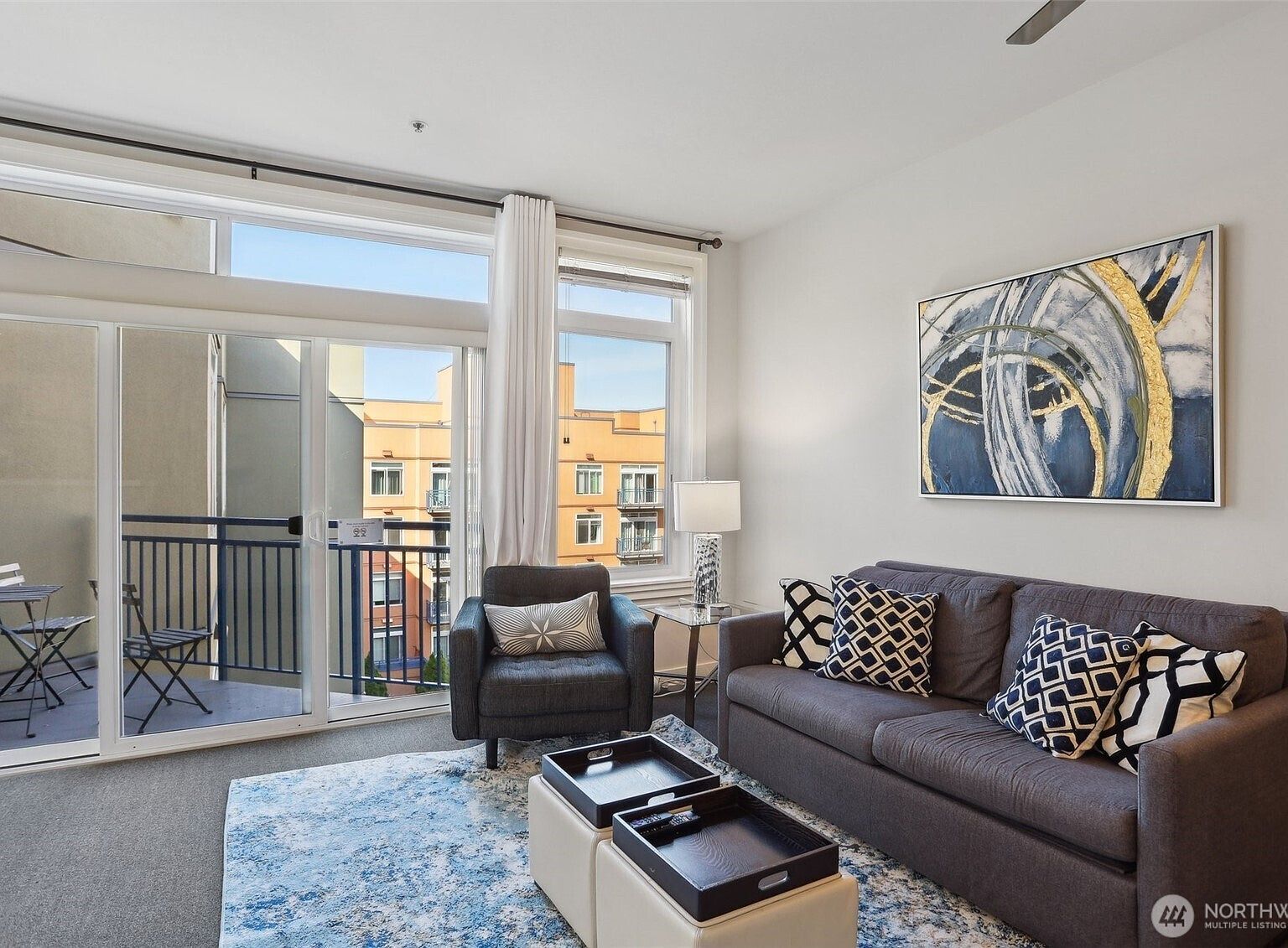 2415 2nd Ave APT 727 Seattle, WA 98121  | Condominium