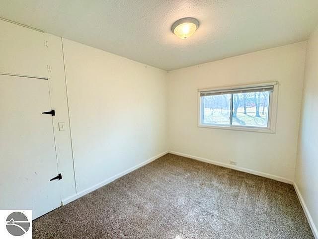 421 Brown St Saint Louis, MI 48880  | Single Family