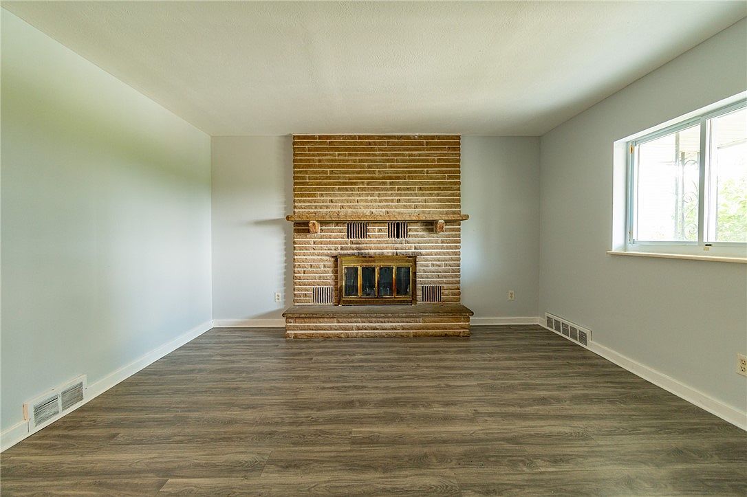 1137 State Route 885 Clairton, PA 15025  | Single Family