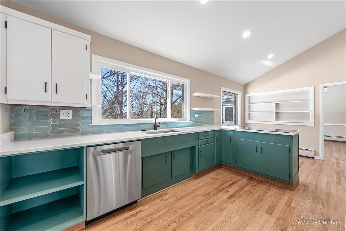 4509 Dean St Woodstock, IL 60098  | Single Family