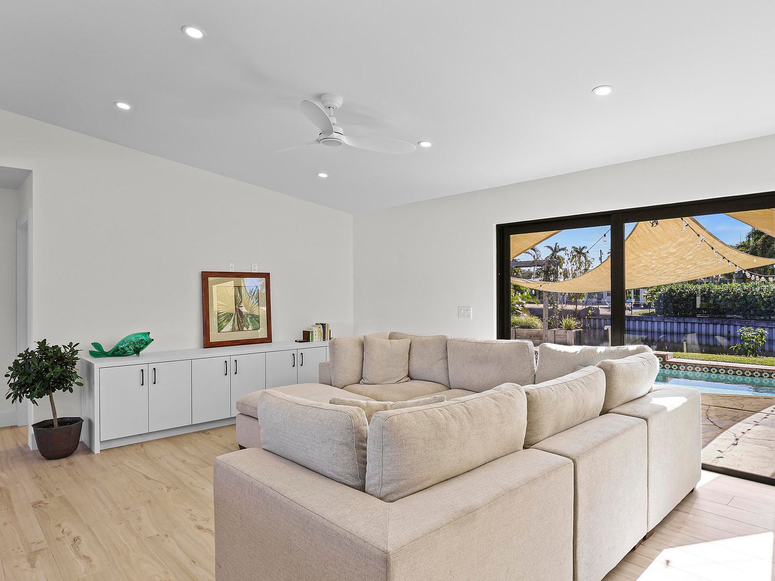 1510 Carandis Cir Lake Clarke Shores, FL 33406  | Single Family