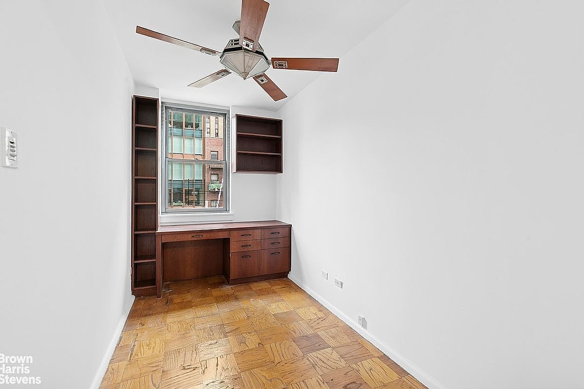 32 Gramercy Park S APT 5J New York, NY 10003  | Condominium